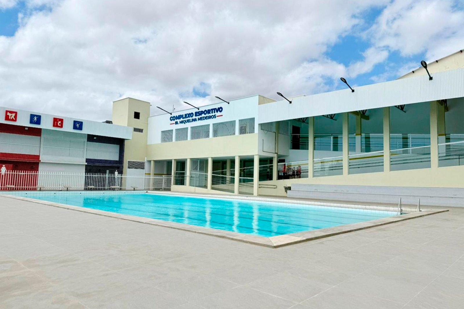 PISCINA-SEMI-OLÍMPICA