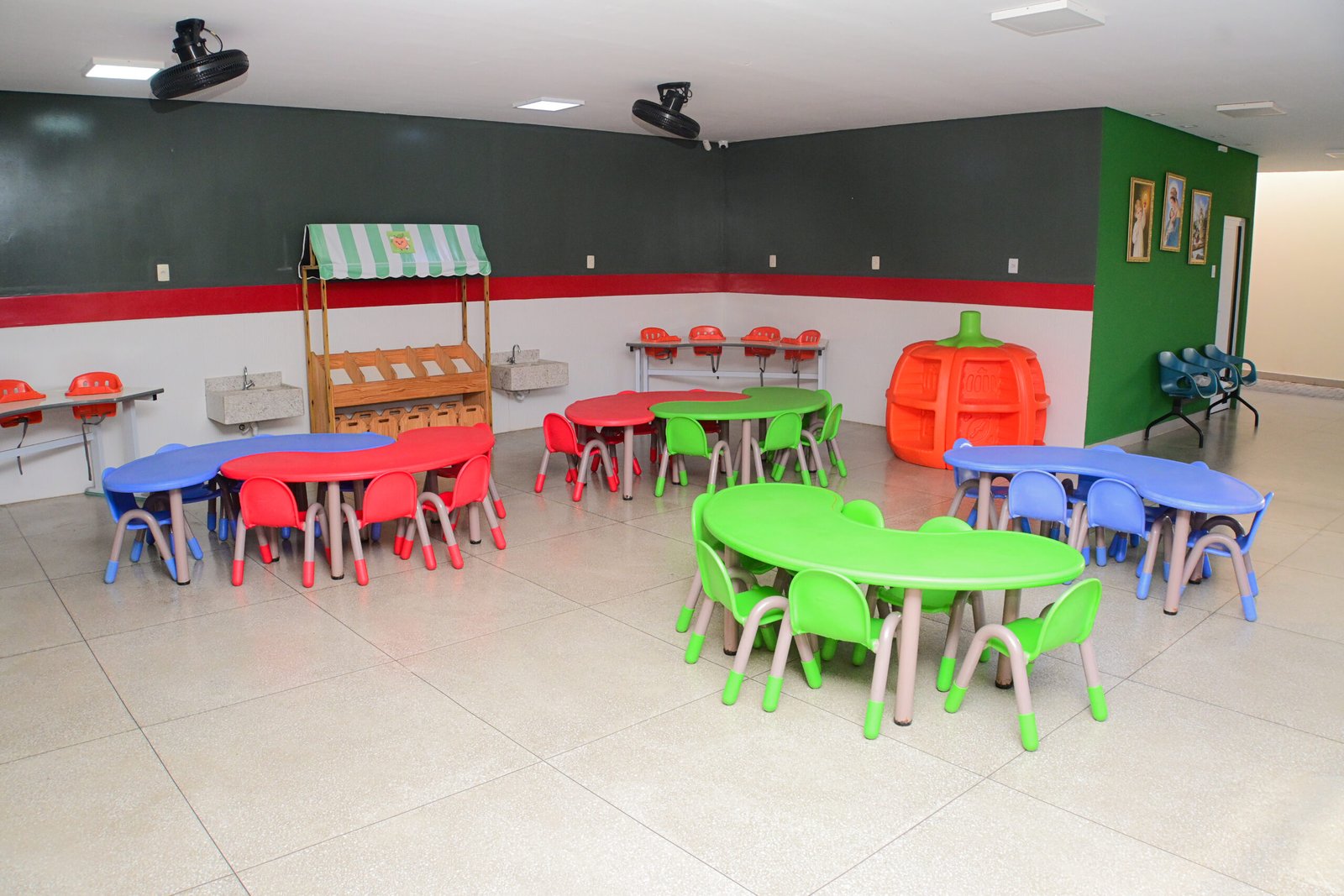 REFEITÓRIO INFANTIL